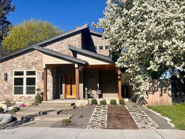 945 N 5TH ST, Coeur d'Alene, ID 83814