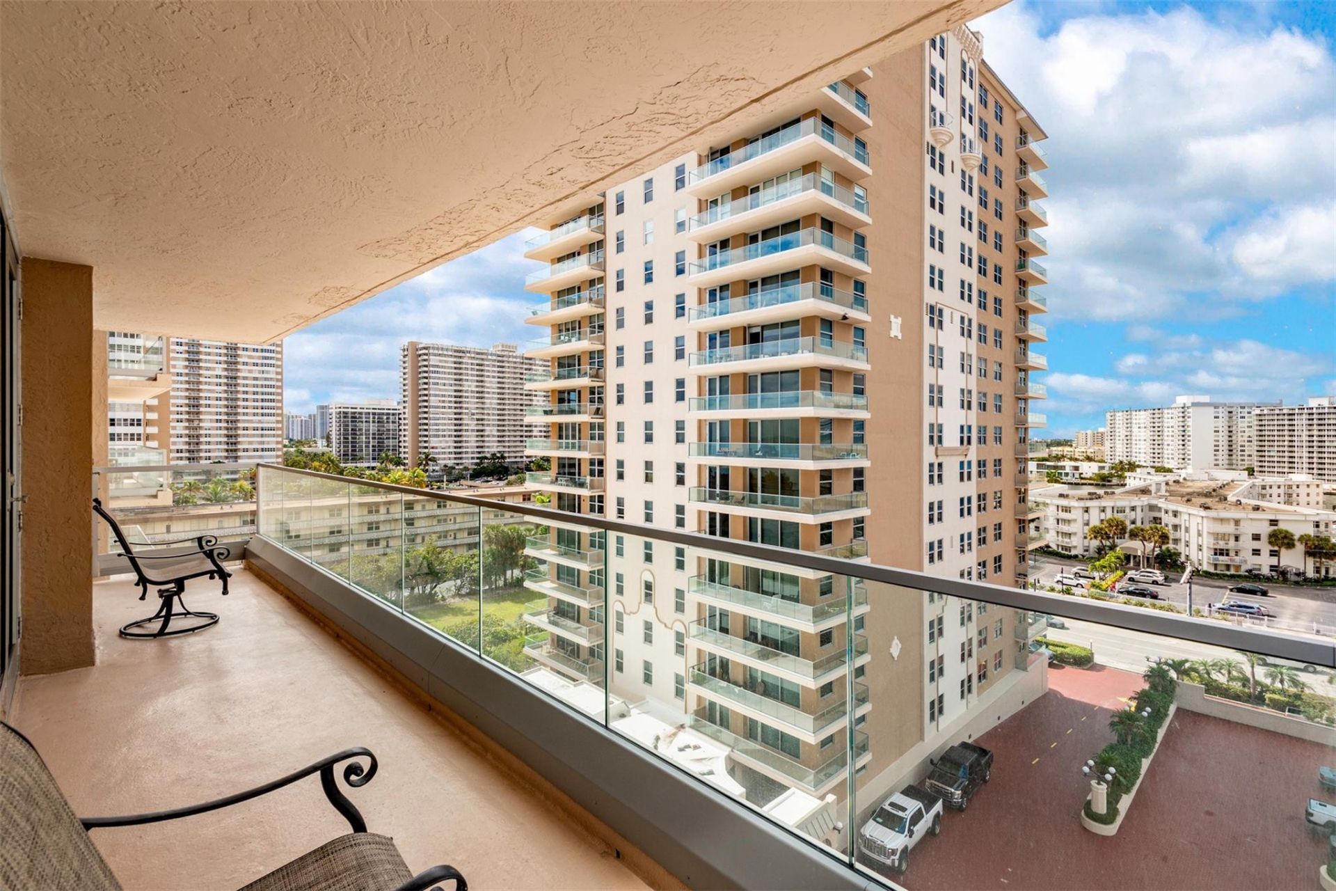 1912 S Ocean Drive, Unit 9C, Hallandale Beach, FL 33009 Photo