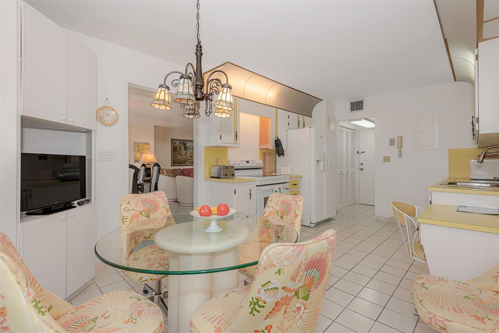 1912 S Ocean Drive, Unit 9C, Hallandale Beach, FL 33009 Photo