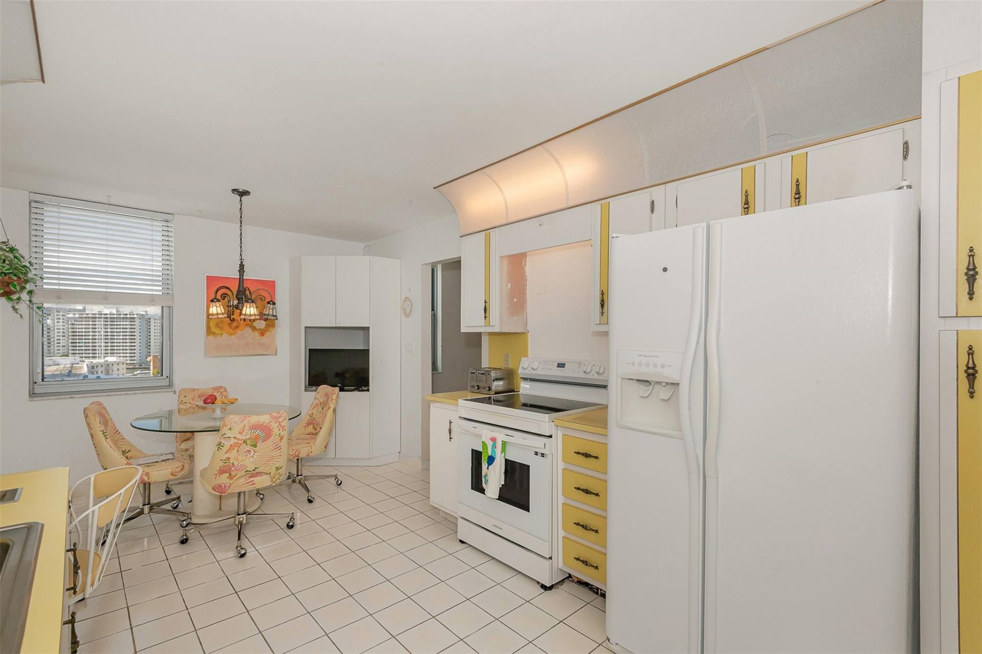 1912 S Ocean Drive, Unit 9C, Hallandale Beach, FL 33009 Photo