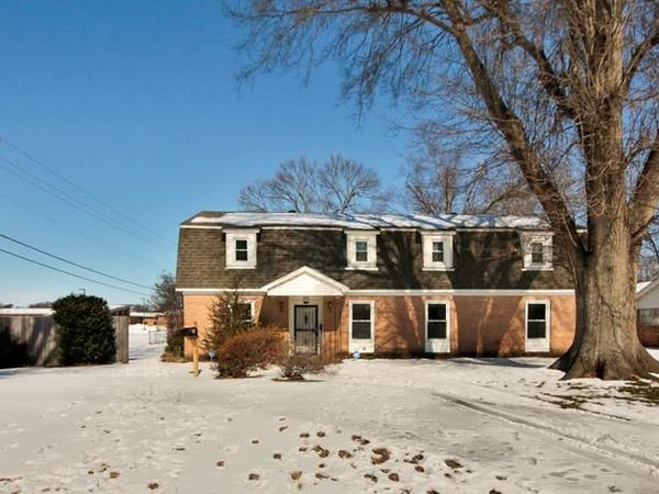 235 W Barton Street, West Memphis, AR 72301