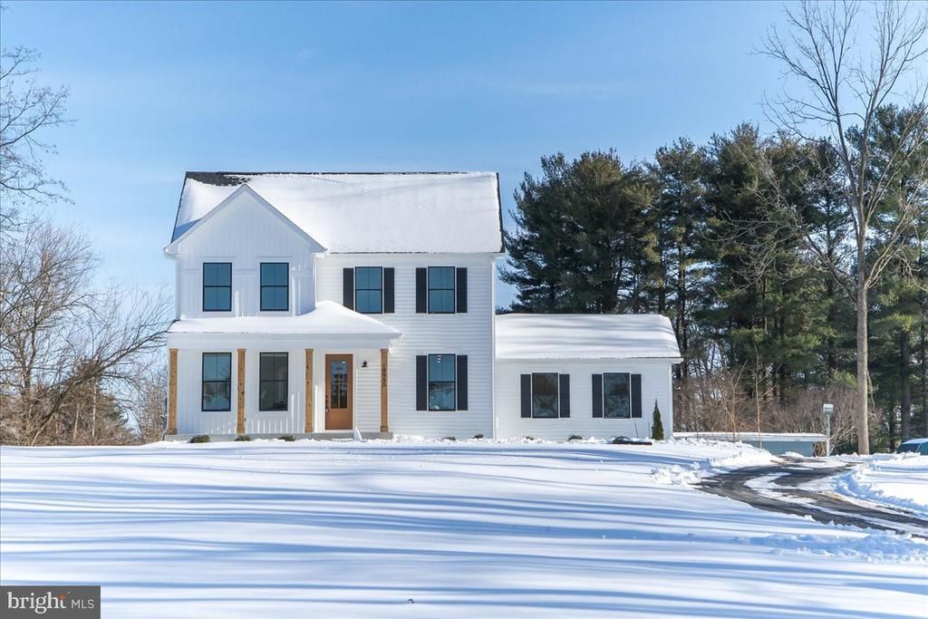 18955 Cooper Road, Parkton, MD 21120 Main Photo