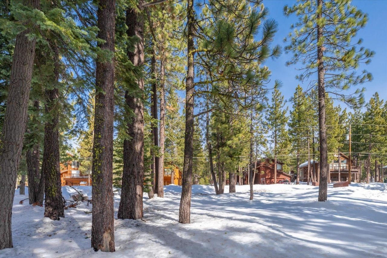 13300 Muhlebach Way, Truckee, CA 96161 Photo