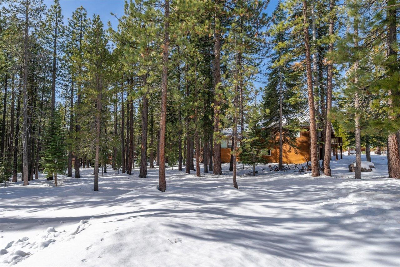 13300 Muhlebach Way, Truckee, CA 96161 Photo