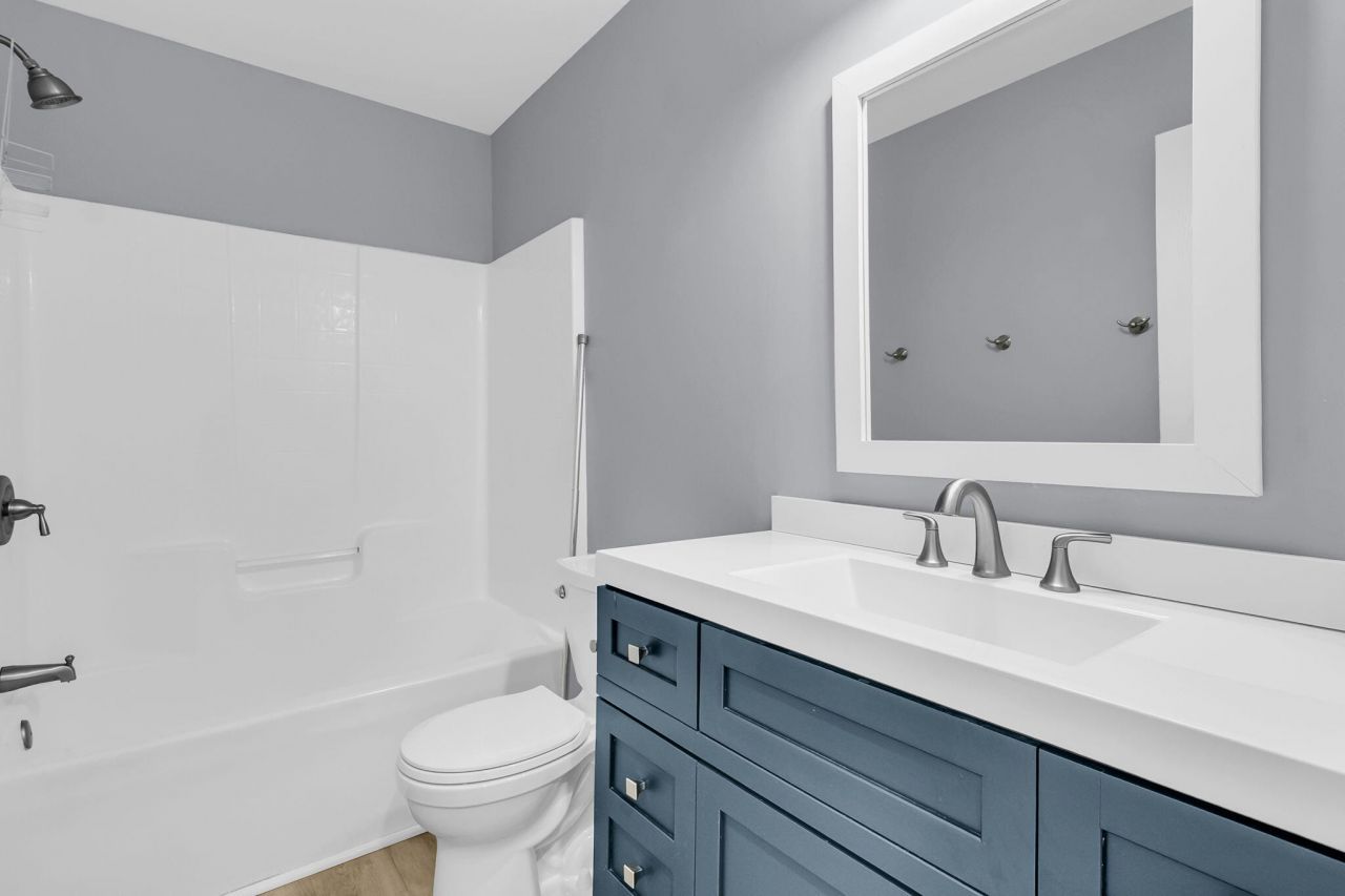 7478 Hawks Circle Photo 10