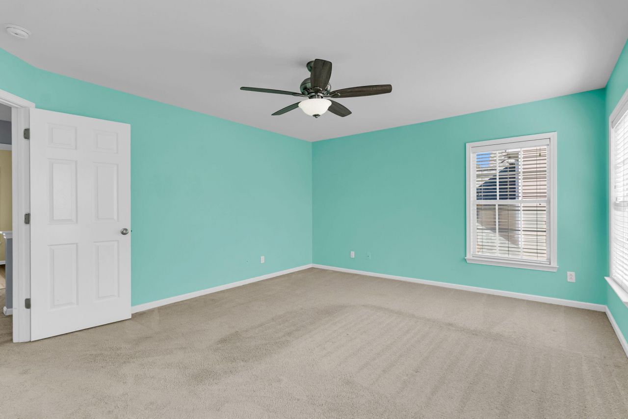 7478 Hawks Circle Photo 19