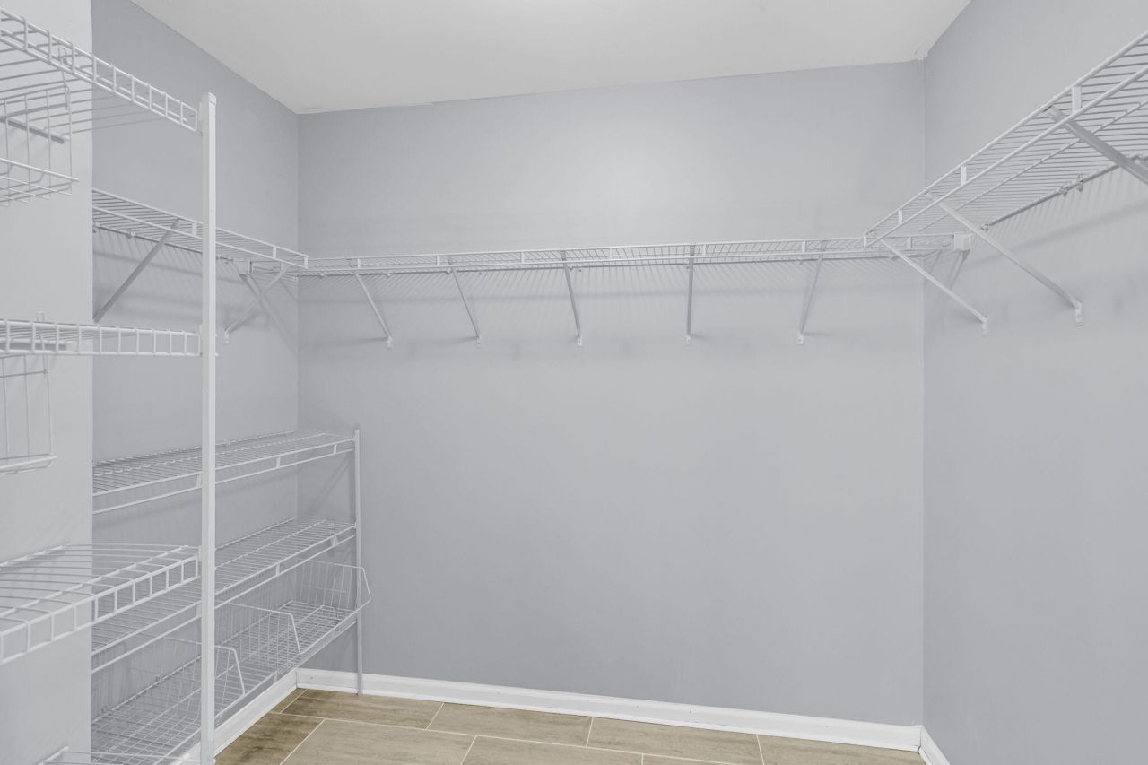 7478 Hawks Circle Photo 23