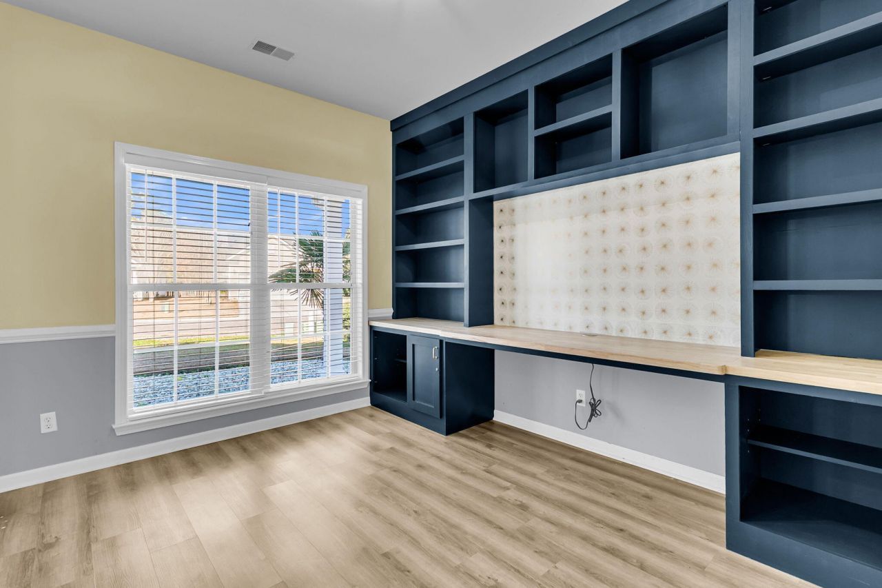 7478 Hawks Circle Photo 29