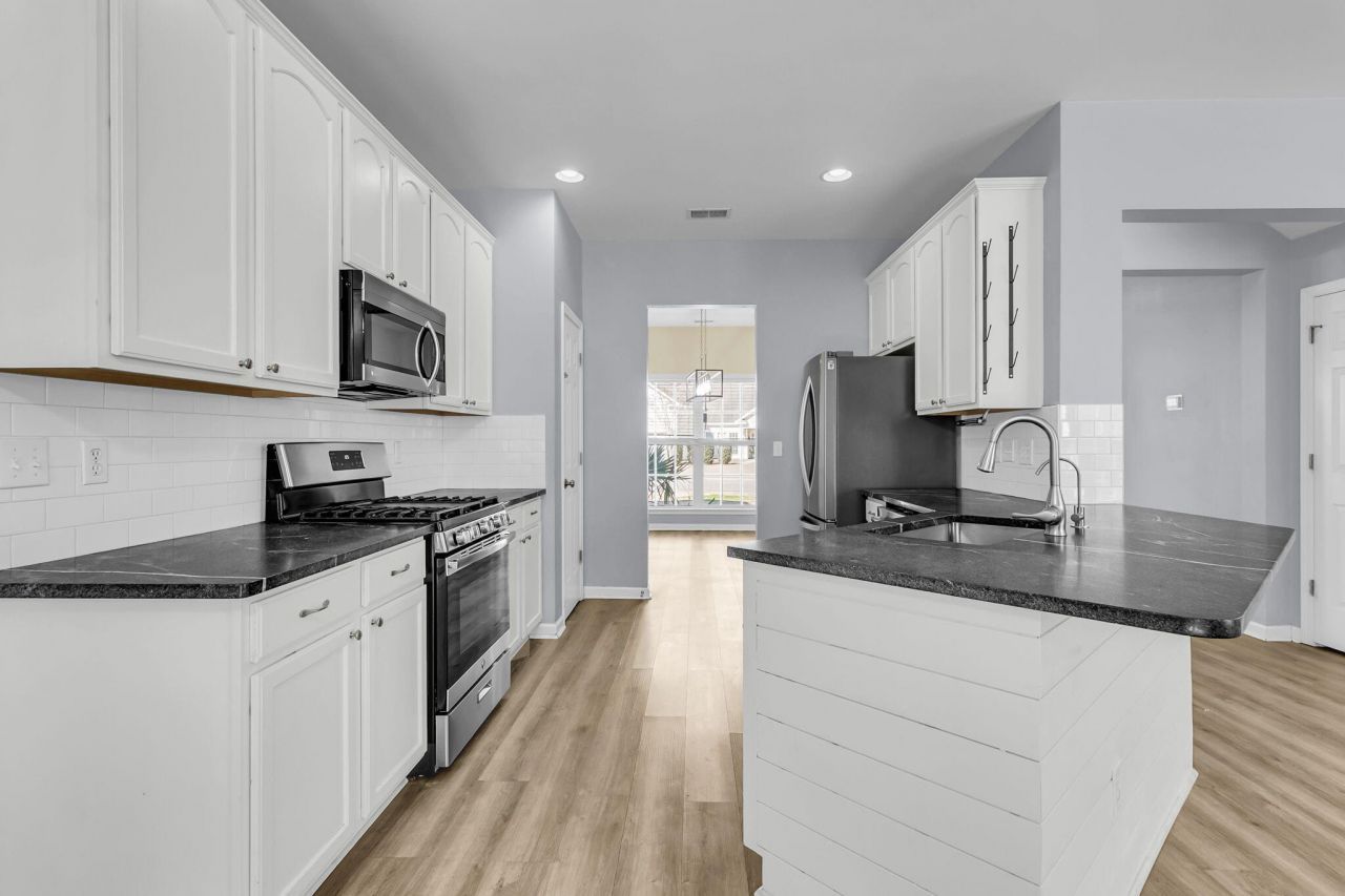 7478 Hawks Circle Photo 35