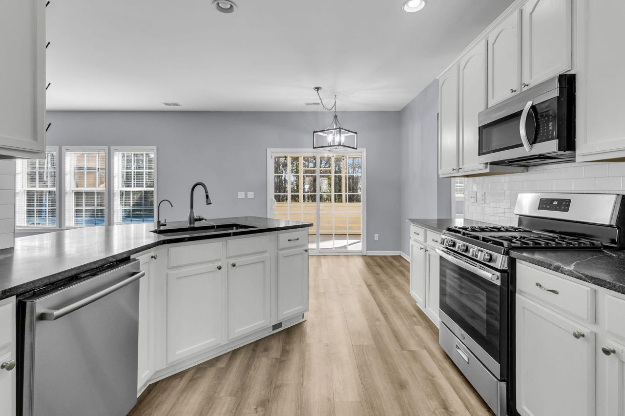 7478 Hawks Circle Photo 37