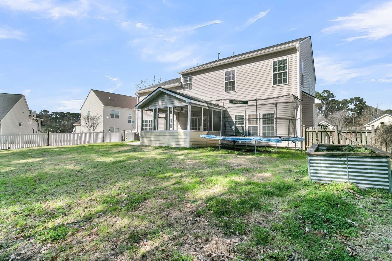 7478 Hawks Circle Photo 45