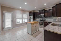 106 Scotland Drive photo 4