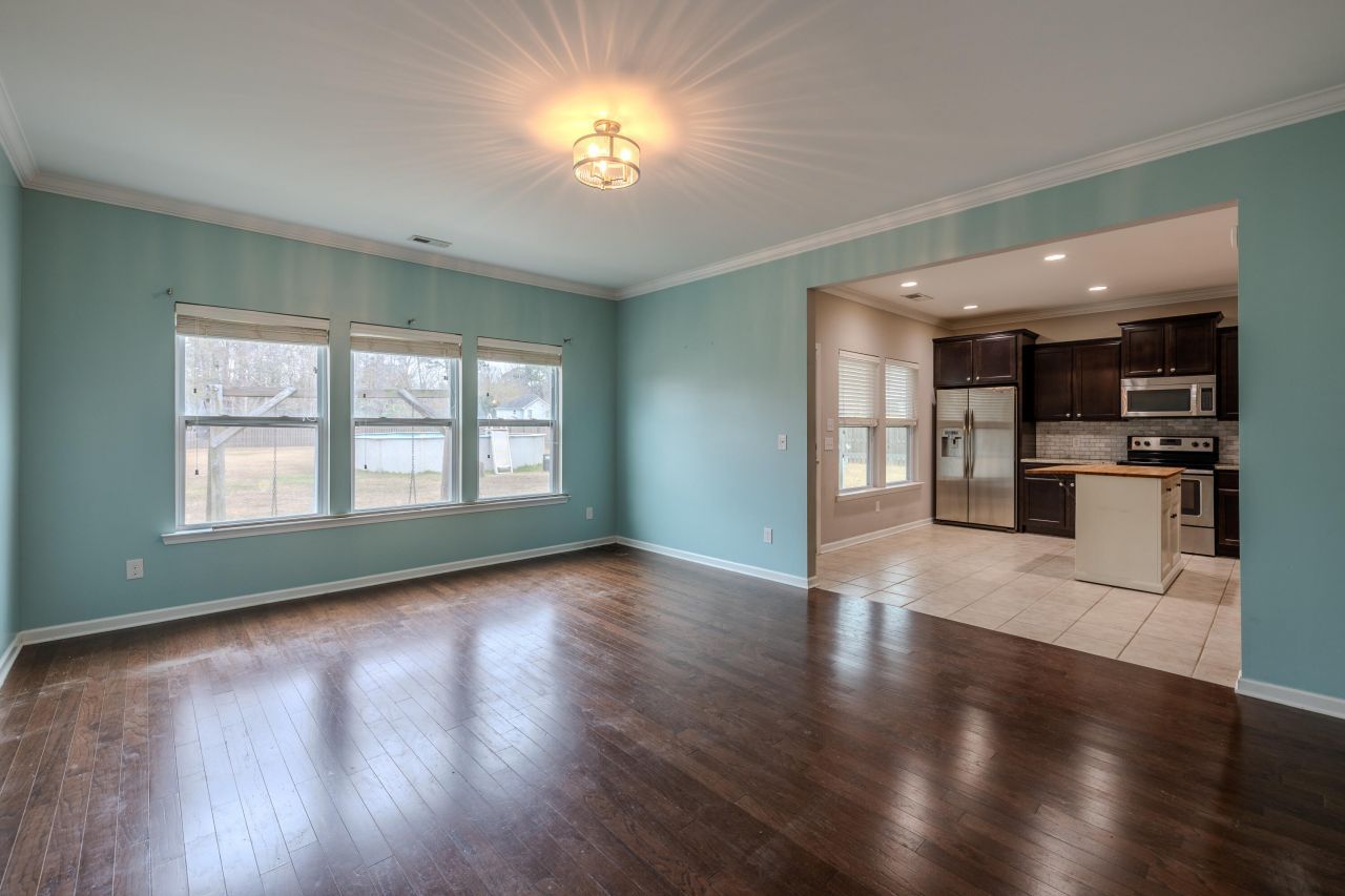 106 Scotland Drive Photo 21