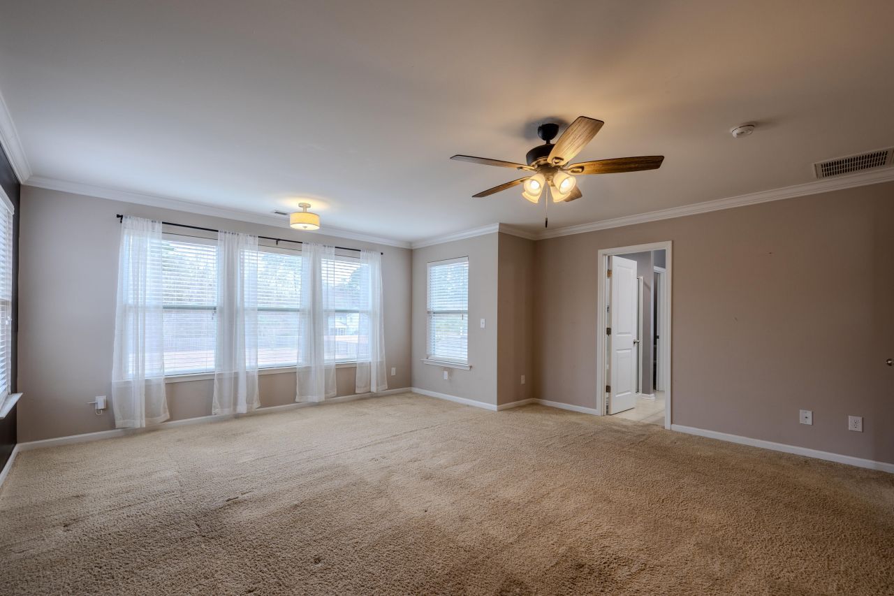 106 Scotland Drive Photo 32