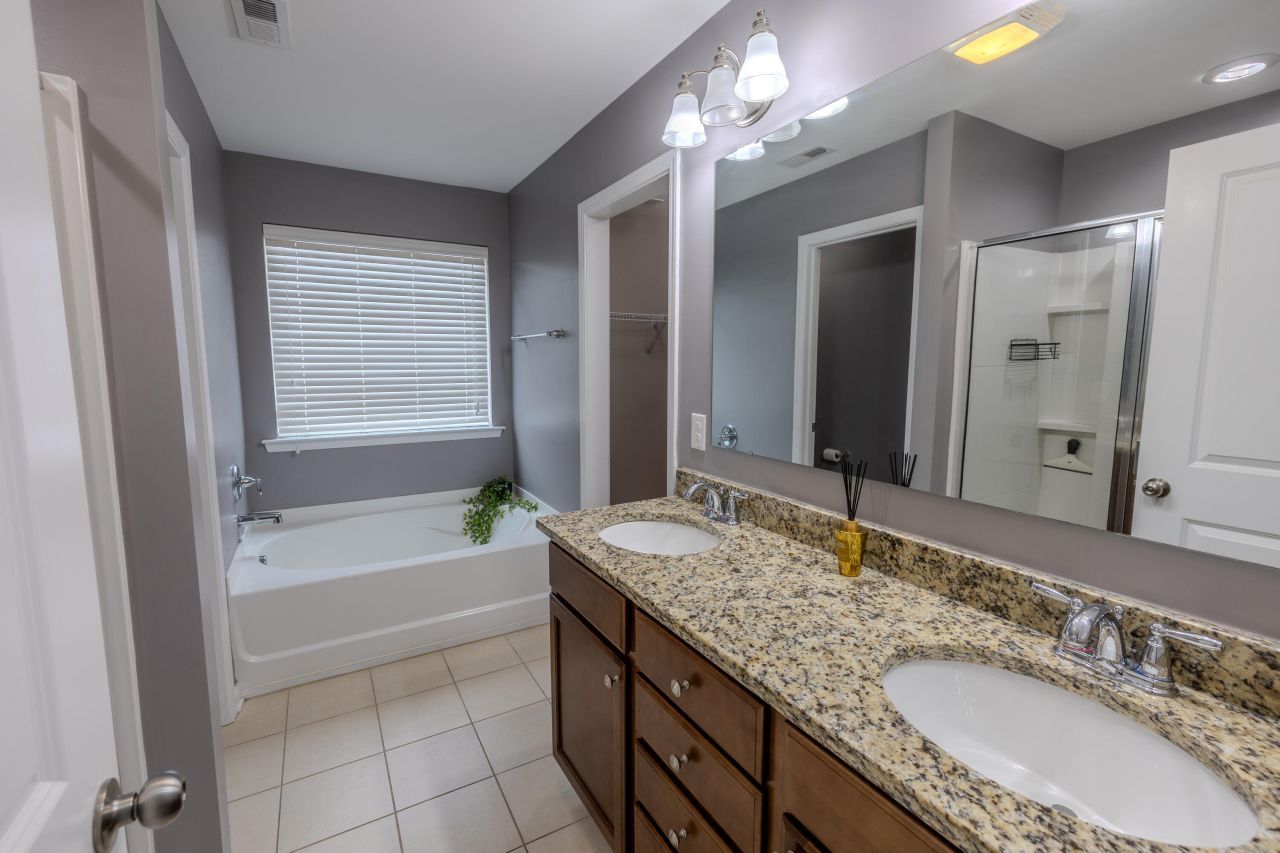 106 Scotland Drive Photo 34