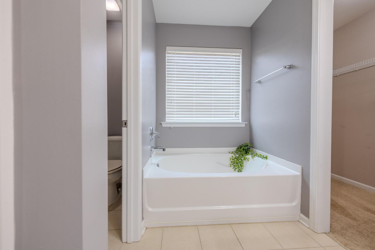 106 Scotland Drive Photo 37