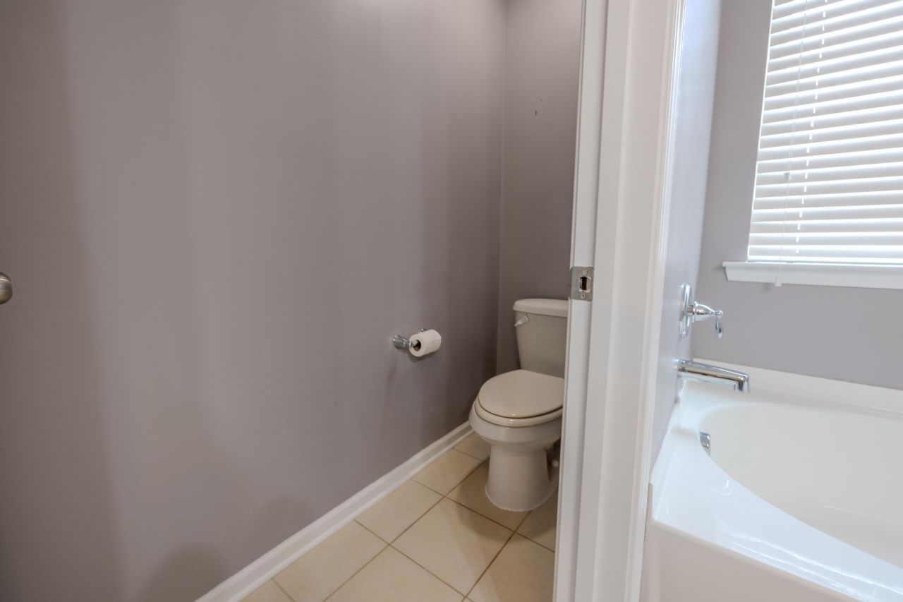 106 Scotland Drive Photo 38