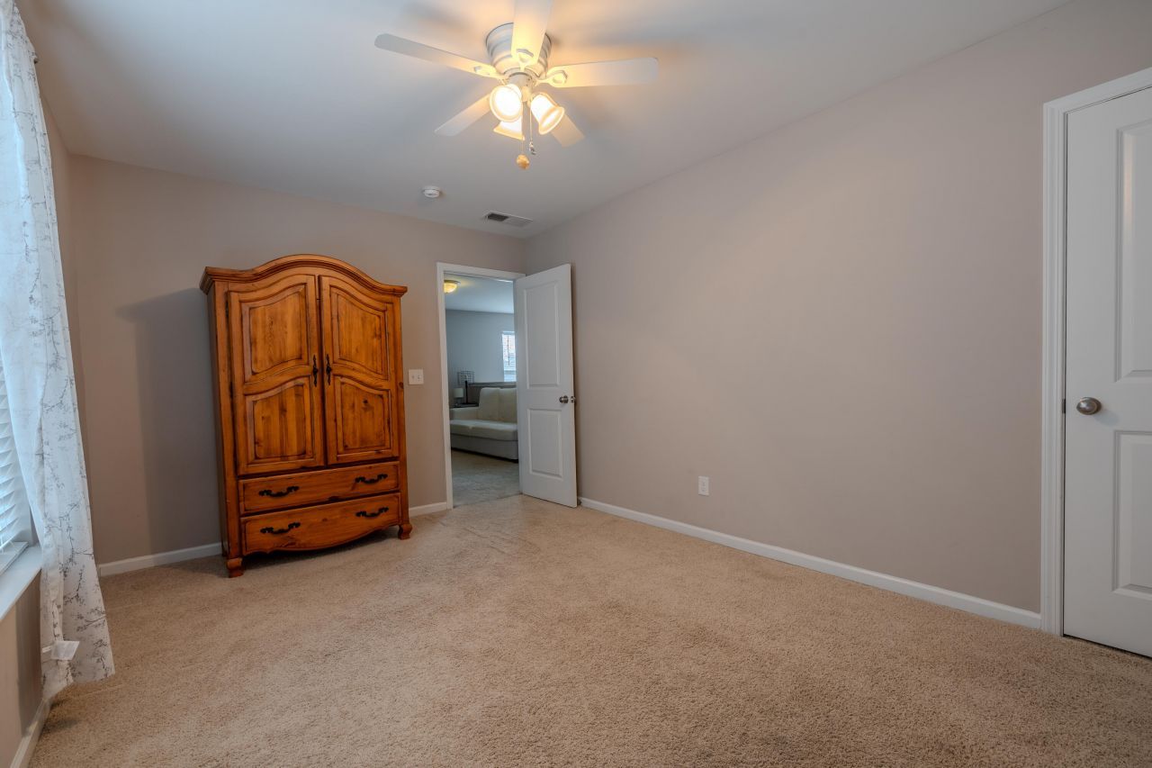 106 Scotland Drive Photo 40