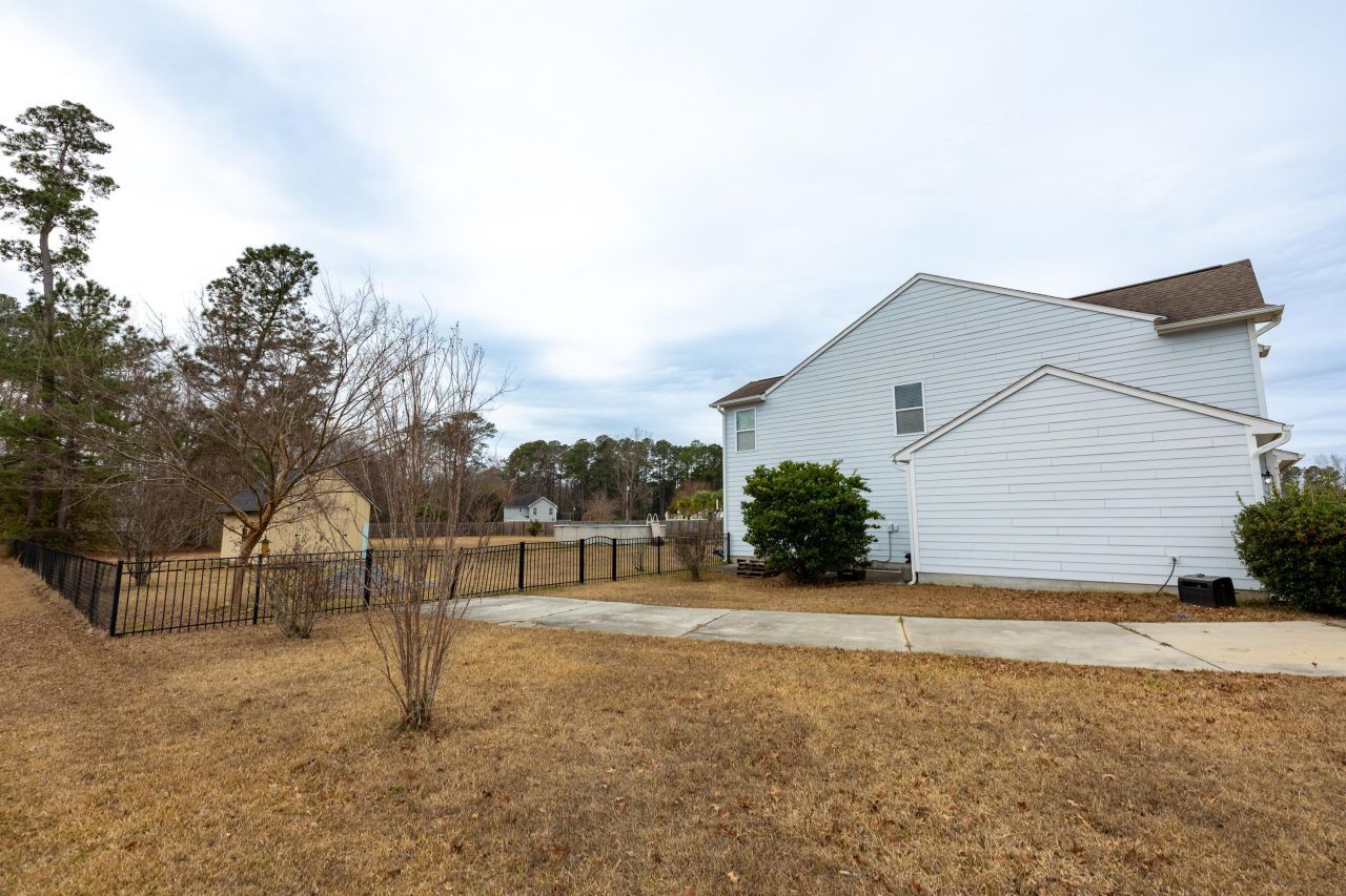 106 Scotland Drive Photo 8