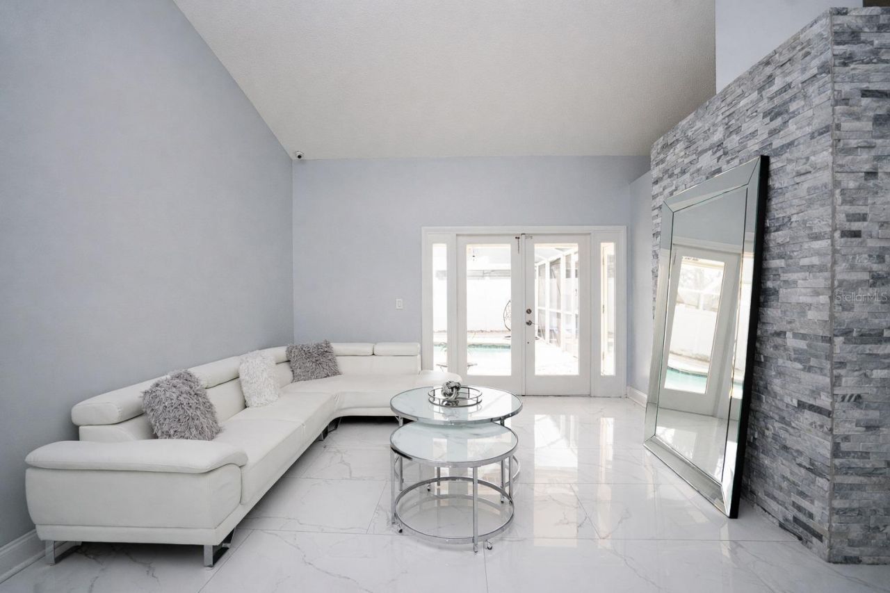 6502 Yellowhammer Avenue, Tampa, FL 33625 Photo