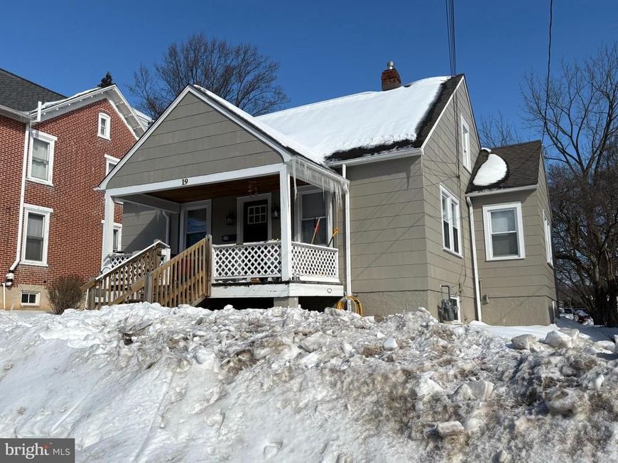 19 Oakland Avenue, West Grove, PA 19390 Main Photo