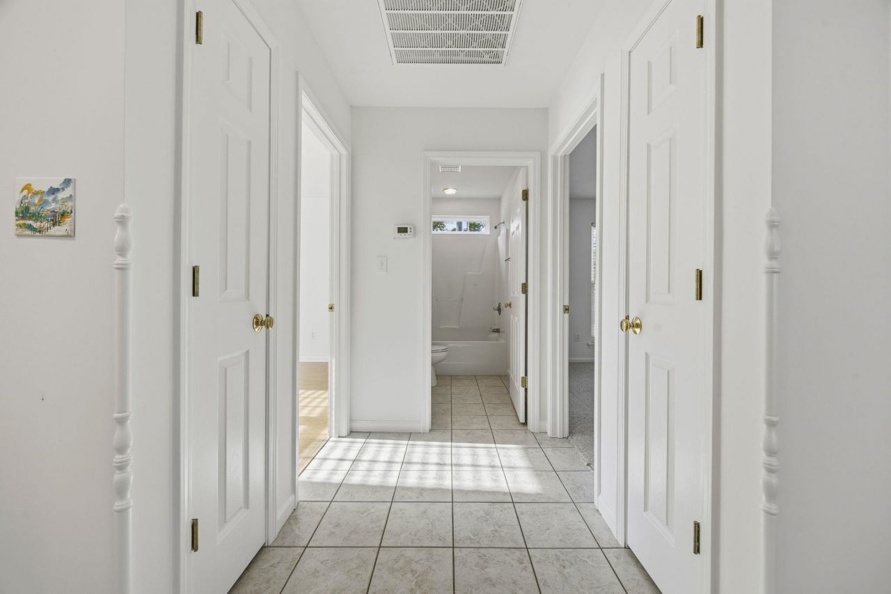 6681 Wisteria Dr. Photo 16