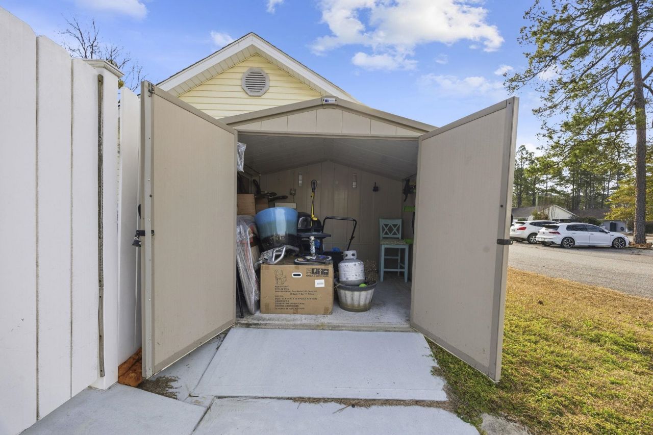 6681 Wisteria Dr. Photo 25