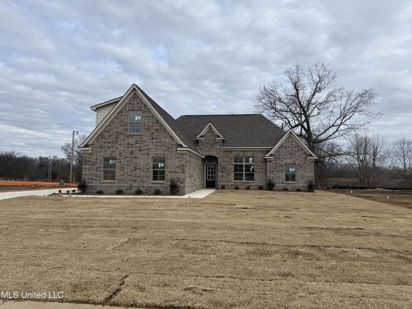 7866 Ella Pointe, Walls, MS 38680