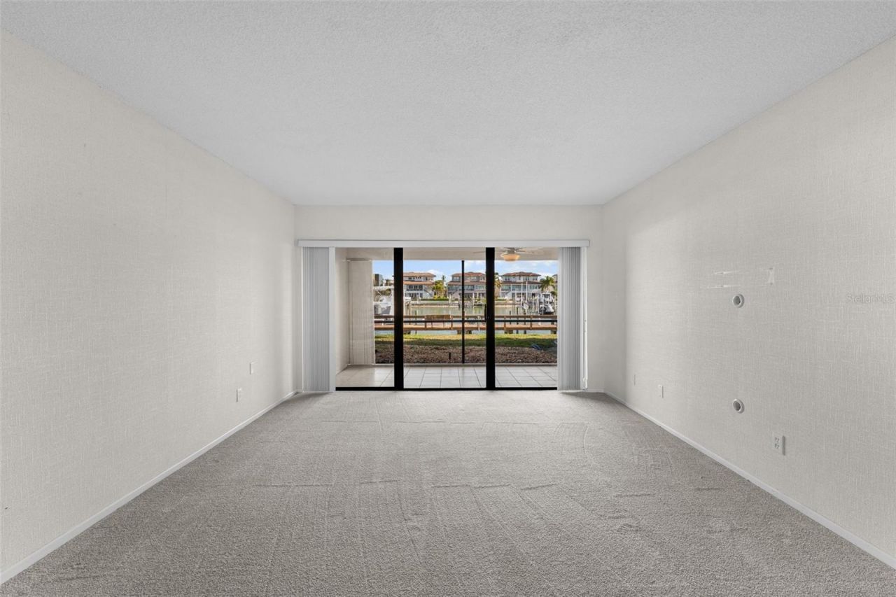 4750 Brittany Drive S, Unit 26, Saint Petersburg, FL 33715 Photo
