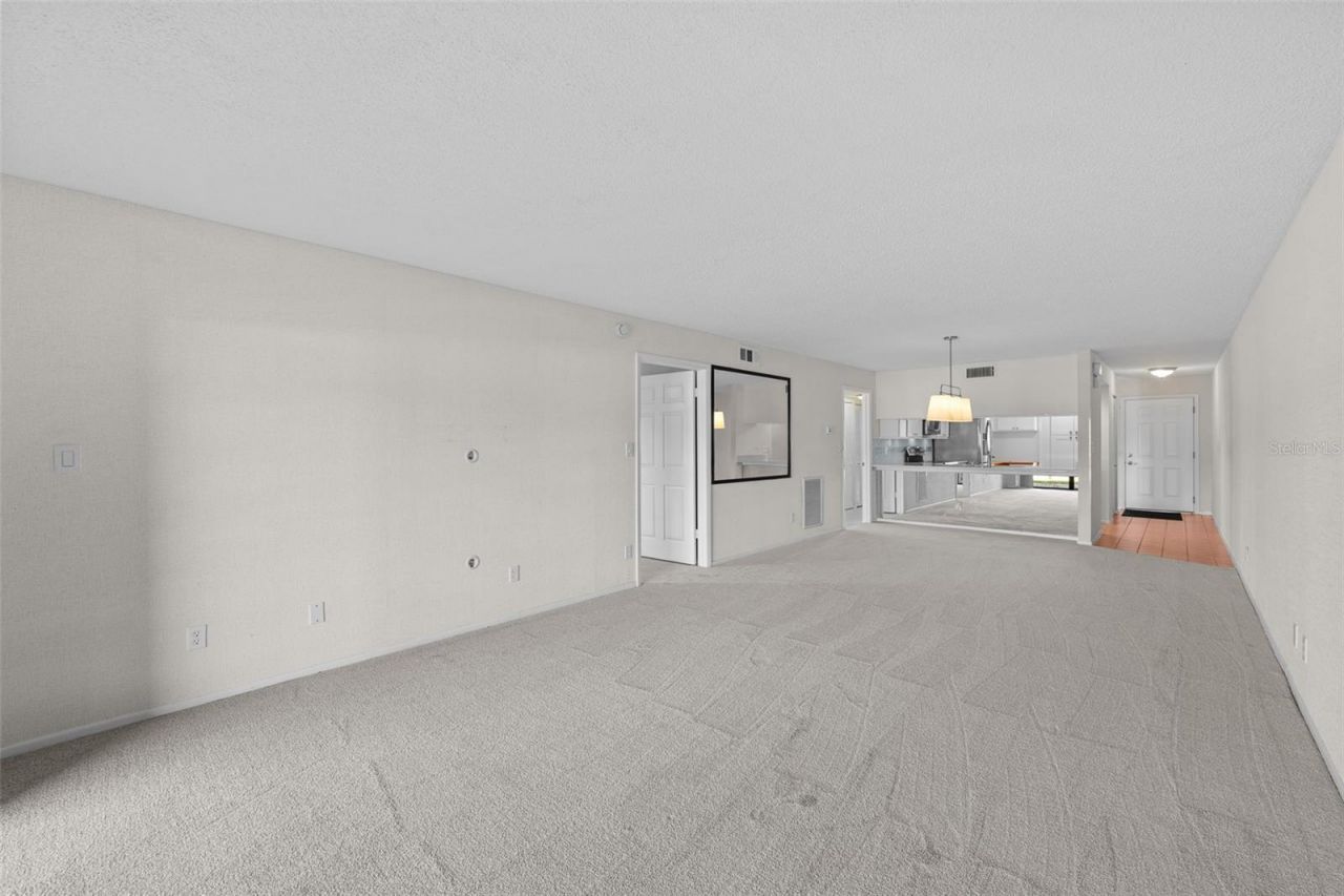 4750 Brittany Drive S, Unit 26, Saint Petersburg, FL 33715 Photo