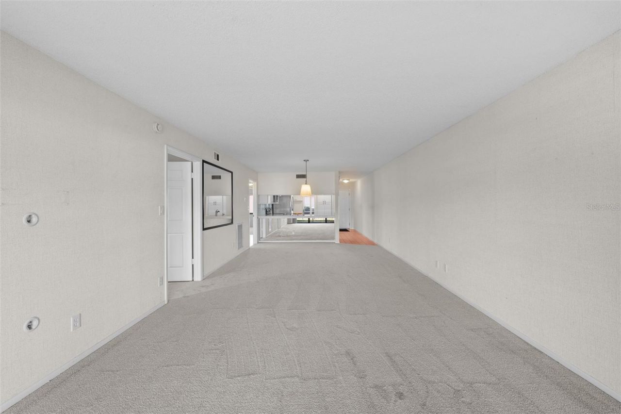 4750 Brittany Drive S, Unit 26, Saint Petersburg, FL 33715 Photo