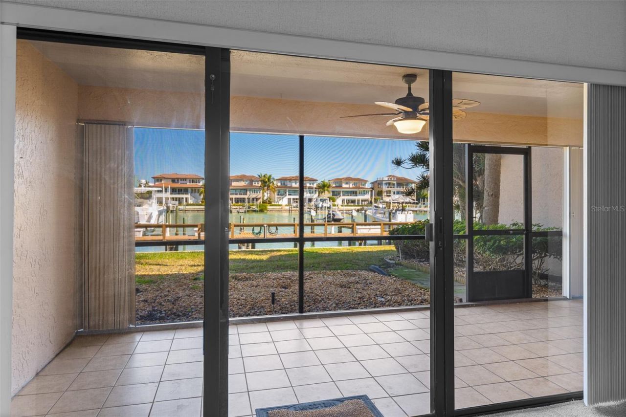 4750 Brittany Drive S, Unit 26, Saint Petersburg, FL 33715 Photo