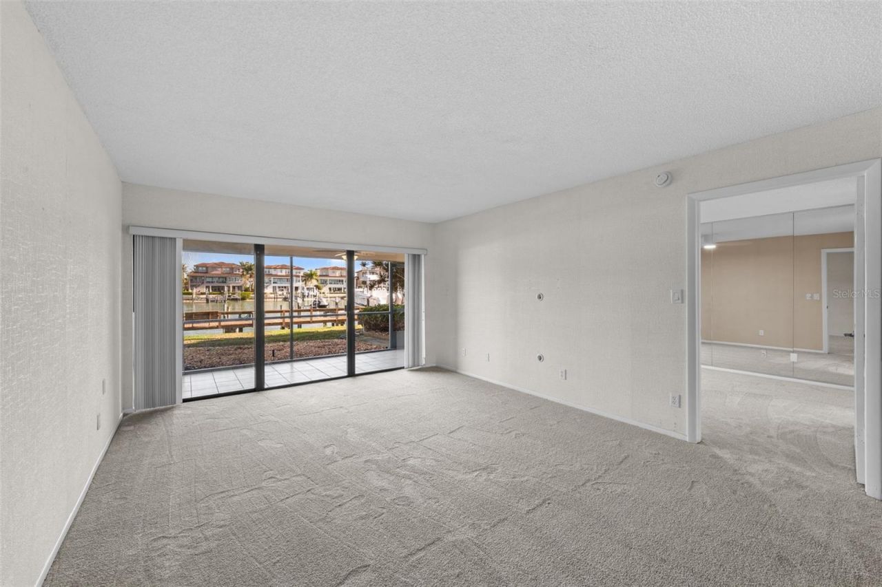 4750 Brittany Drive S, Unit 26, Saint Petersburg, FL 33715 Photo