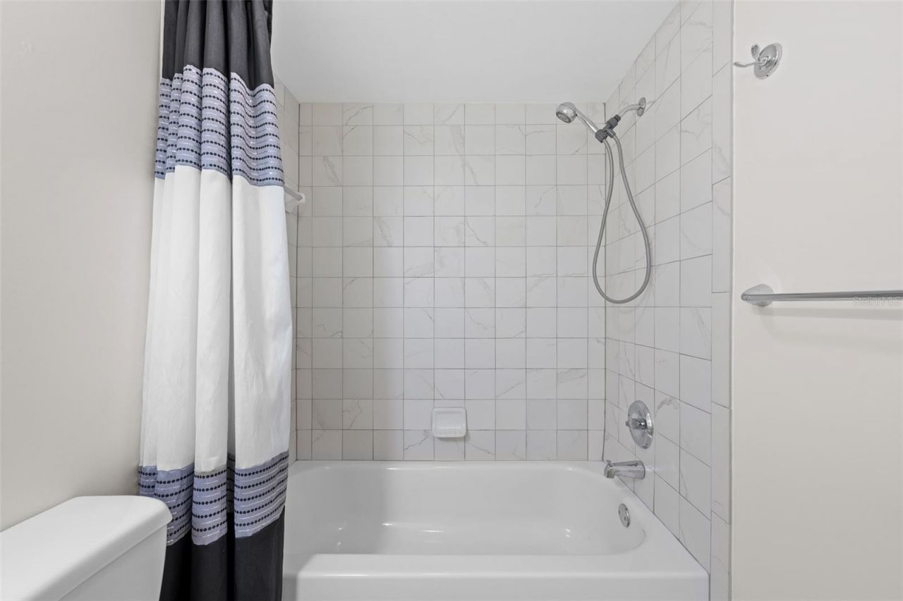 4750 Brittany Drive S, Unit 26, Saint Petersburg, FL 33715 Photo