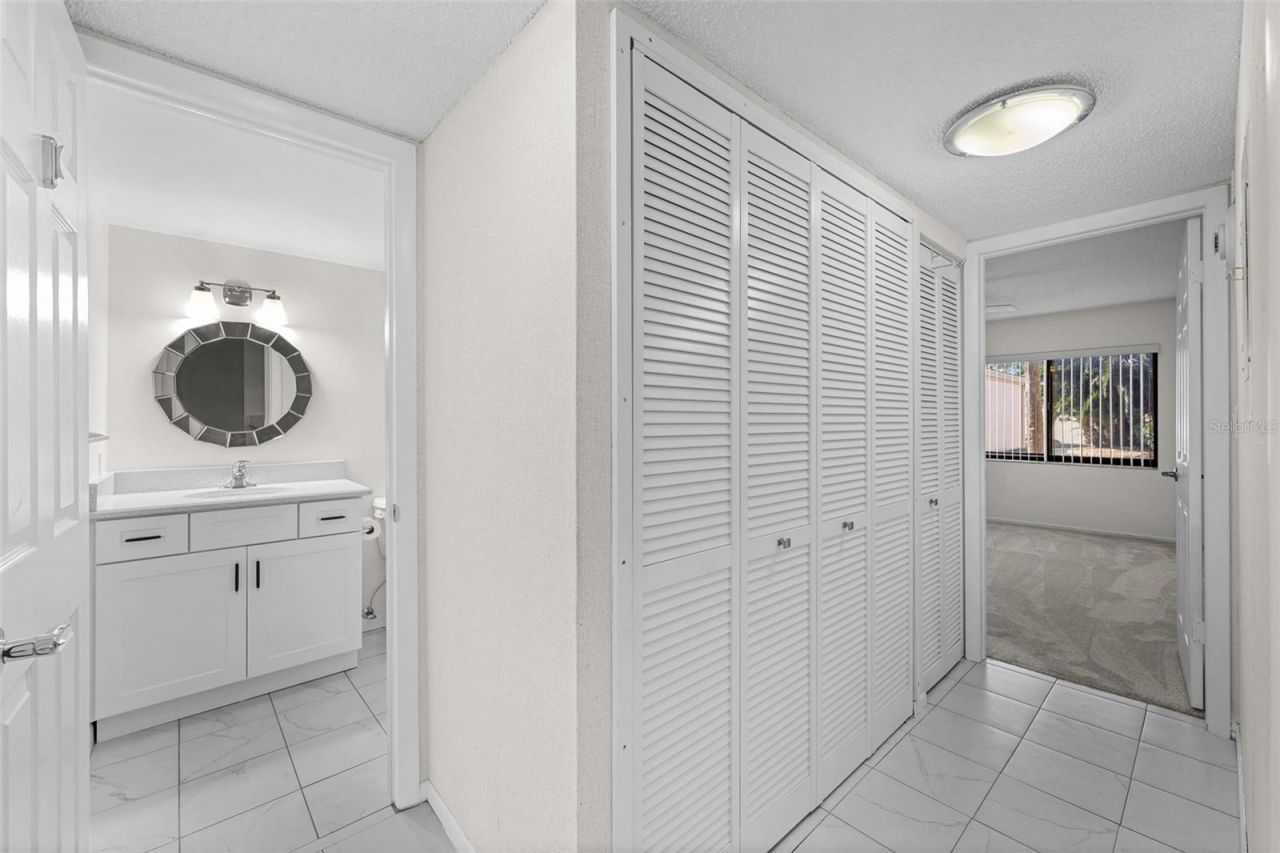 4750 Brittany Drive S, Unit 26, Saint Petersburg, FL 33715 Photo