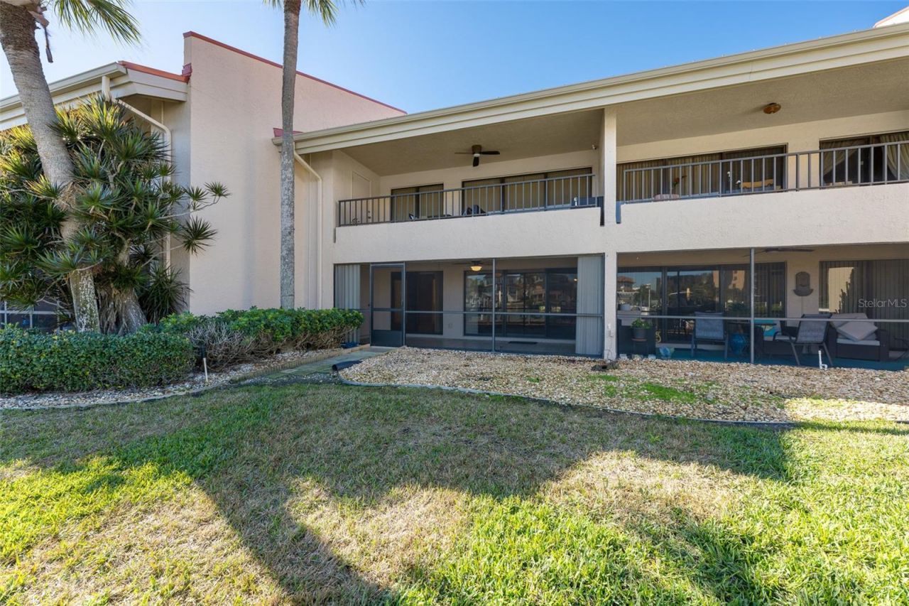 4750 Brittany Drive S, Unit 26, Saint Petersburg, FL 33715 Photo