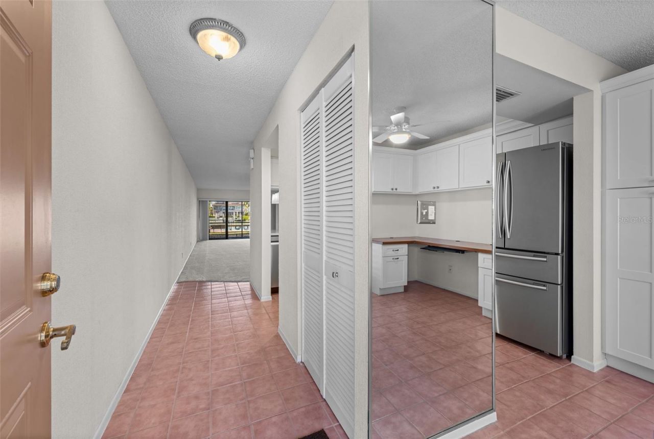 4750 Brittany Drive S, Unit 26, Saint Petersburg, FL 33715 Photo