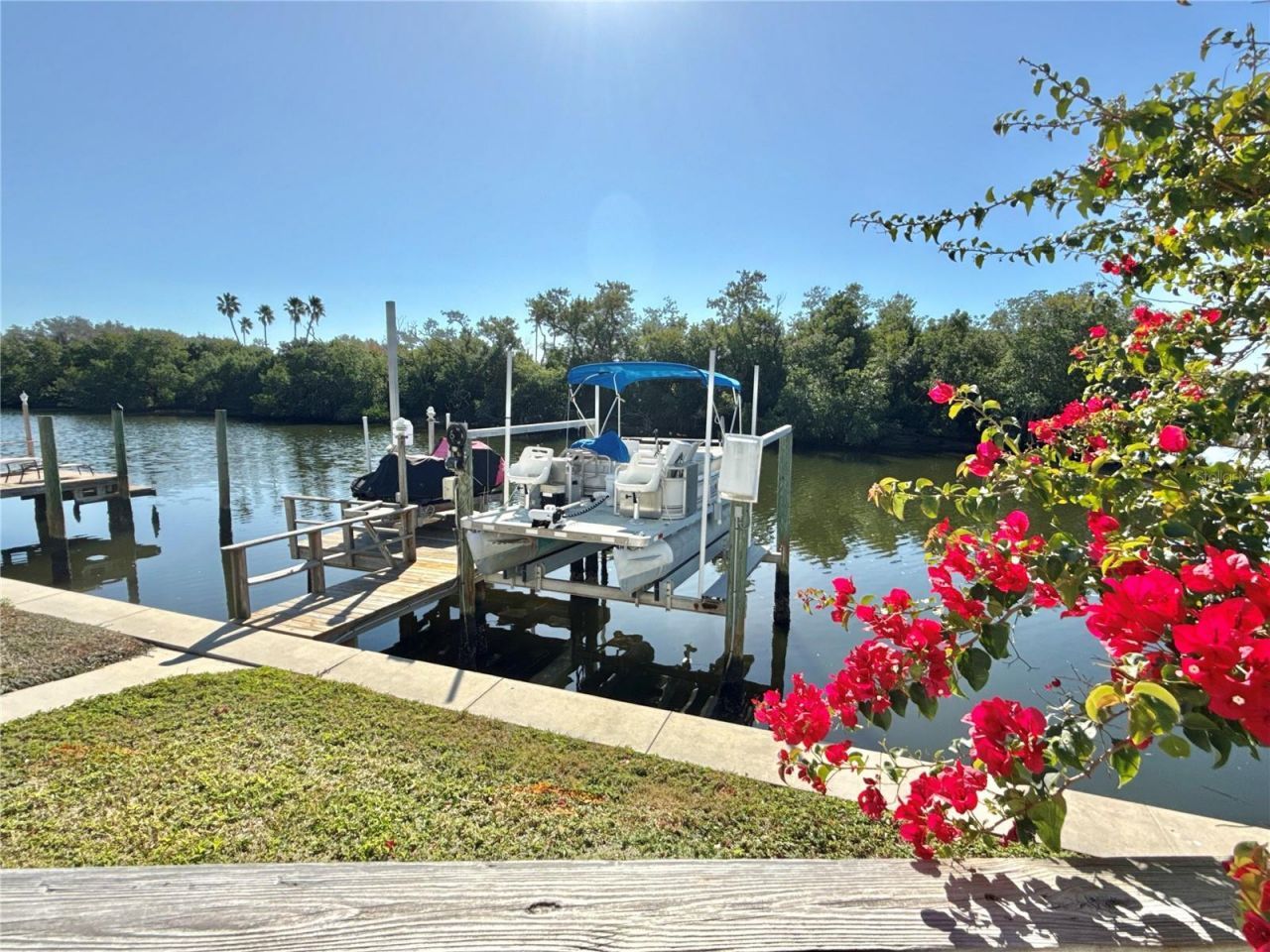 436 Mount Oak Avenue Ne, Unit 747, Saint Petersburg, FL 33702 Photo