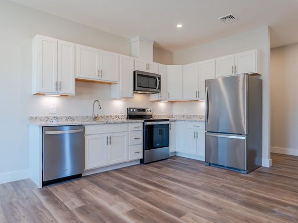 18 Sullivan Street, Unit 202, Berwick, ME 03901