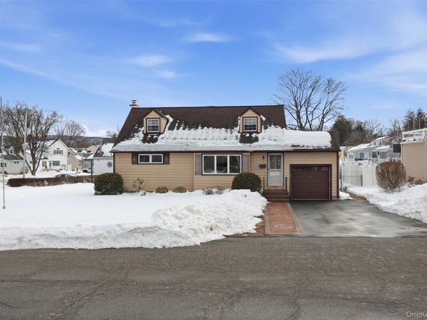 15 Wenzel Lane, Stony Point, NY 10980