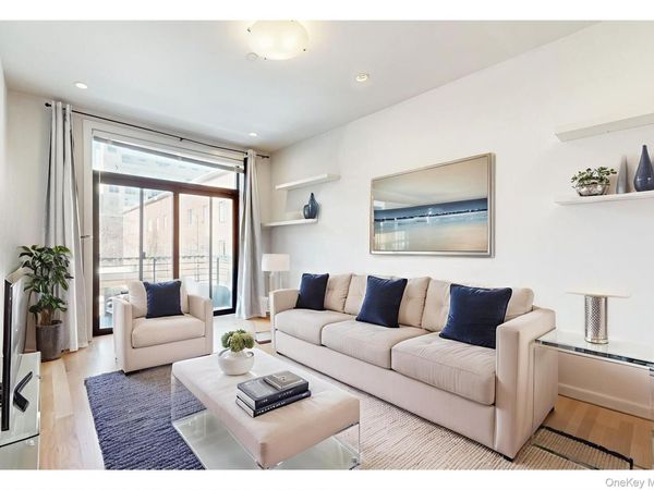 244 Franklin Avenue, Unit 3B, Brooklyn, NY 11205
