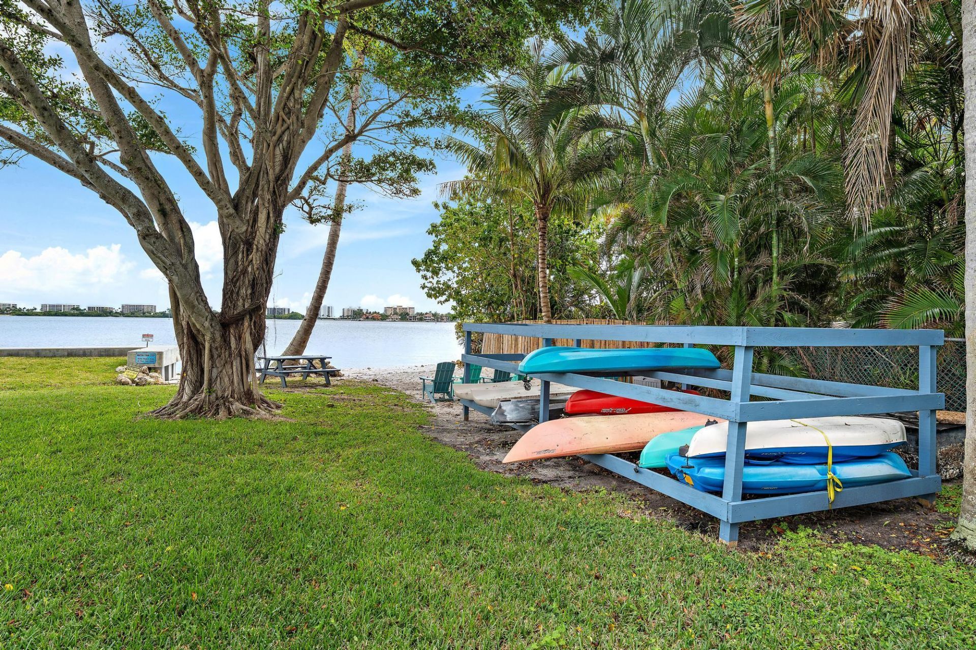 1516 S Lakeside Drive, Unit 207, Lake Worth Beach, FL 33460 Photo