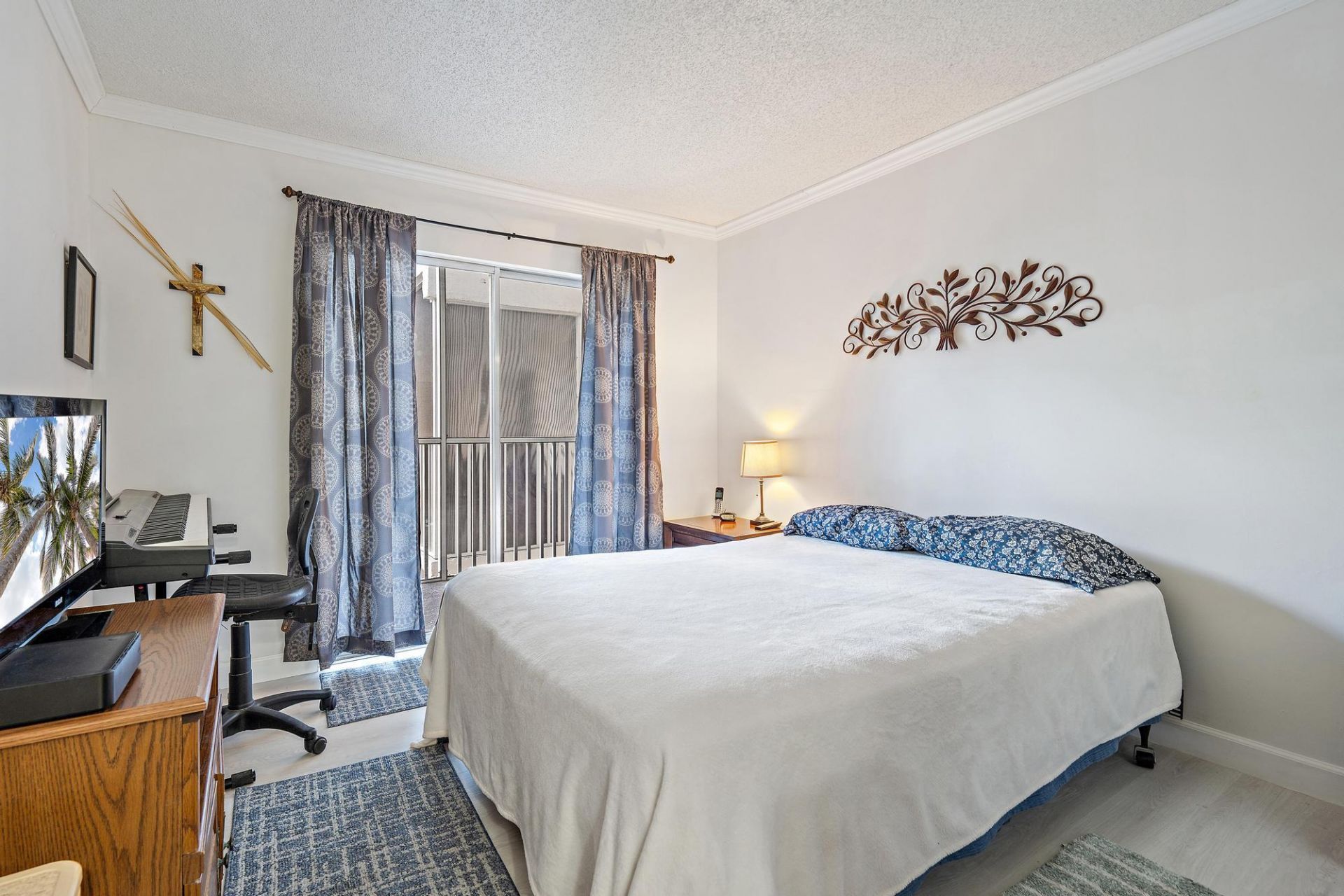 1516 S Lakeside Drive, Unit 207, Lake Worth Beach, FL 33460 Photo