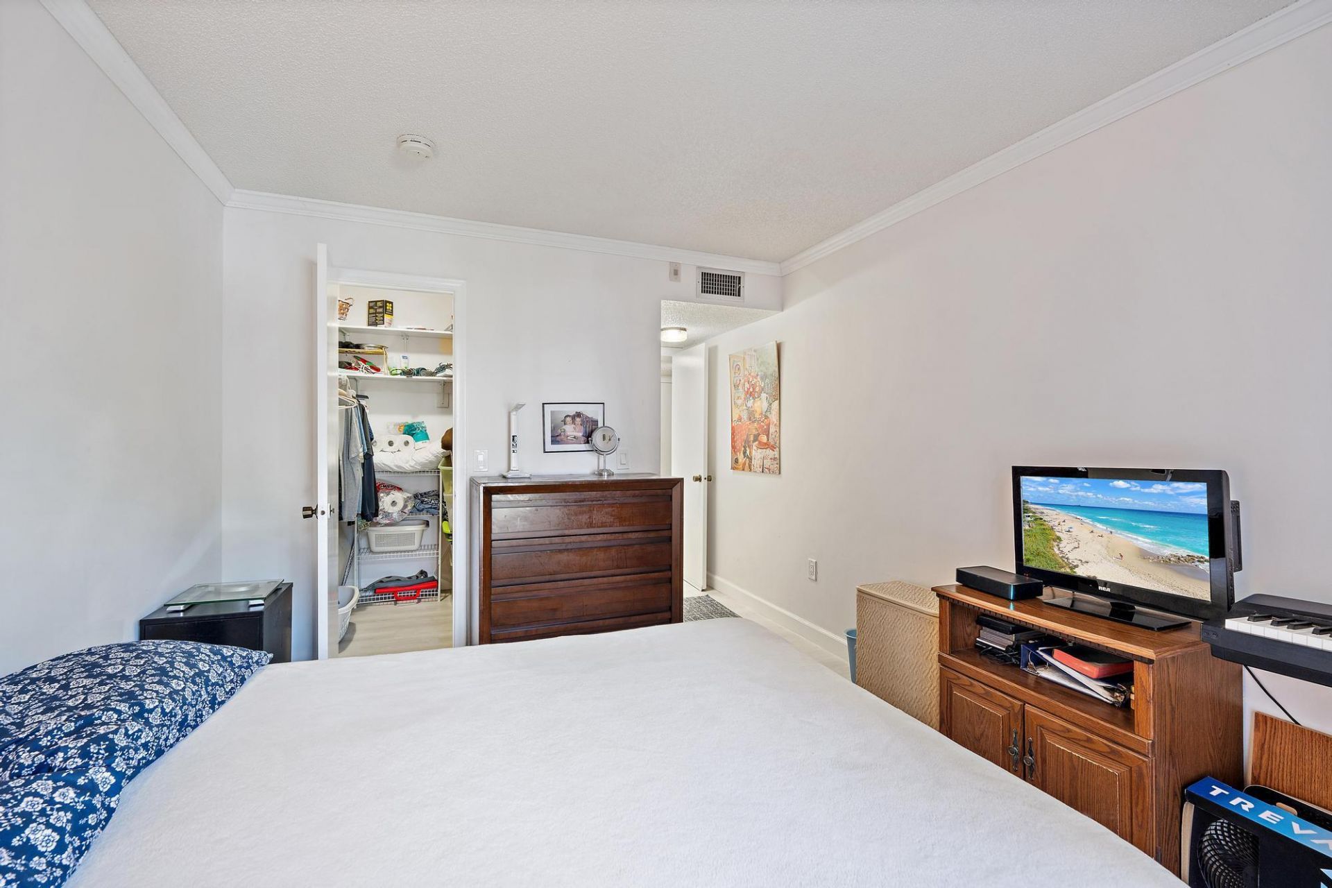 1516 S Lakeside Drive, Unit 207, Lake Worth Beach, FL 33460 Photo