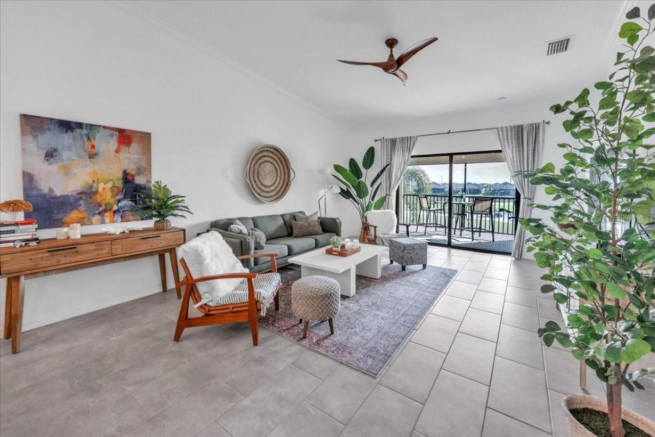 5711 Palmer Circle, Unit 206, Bradenton, FL 34211 Photo