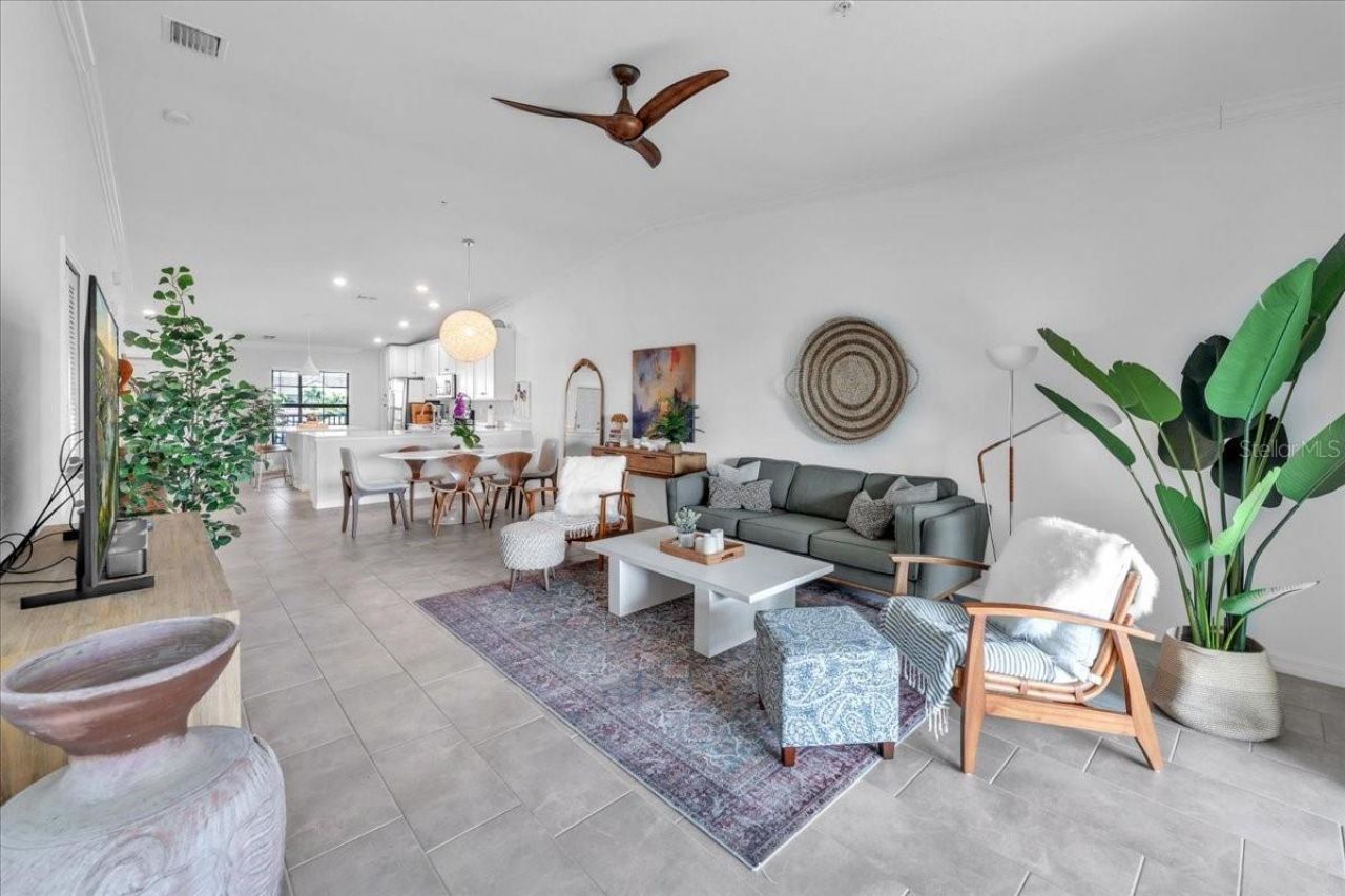 5711 Palmer Circle, Unit 206, Bradenton, FL 34211 Photo