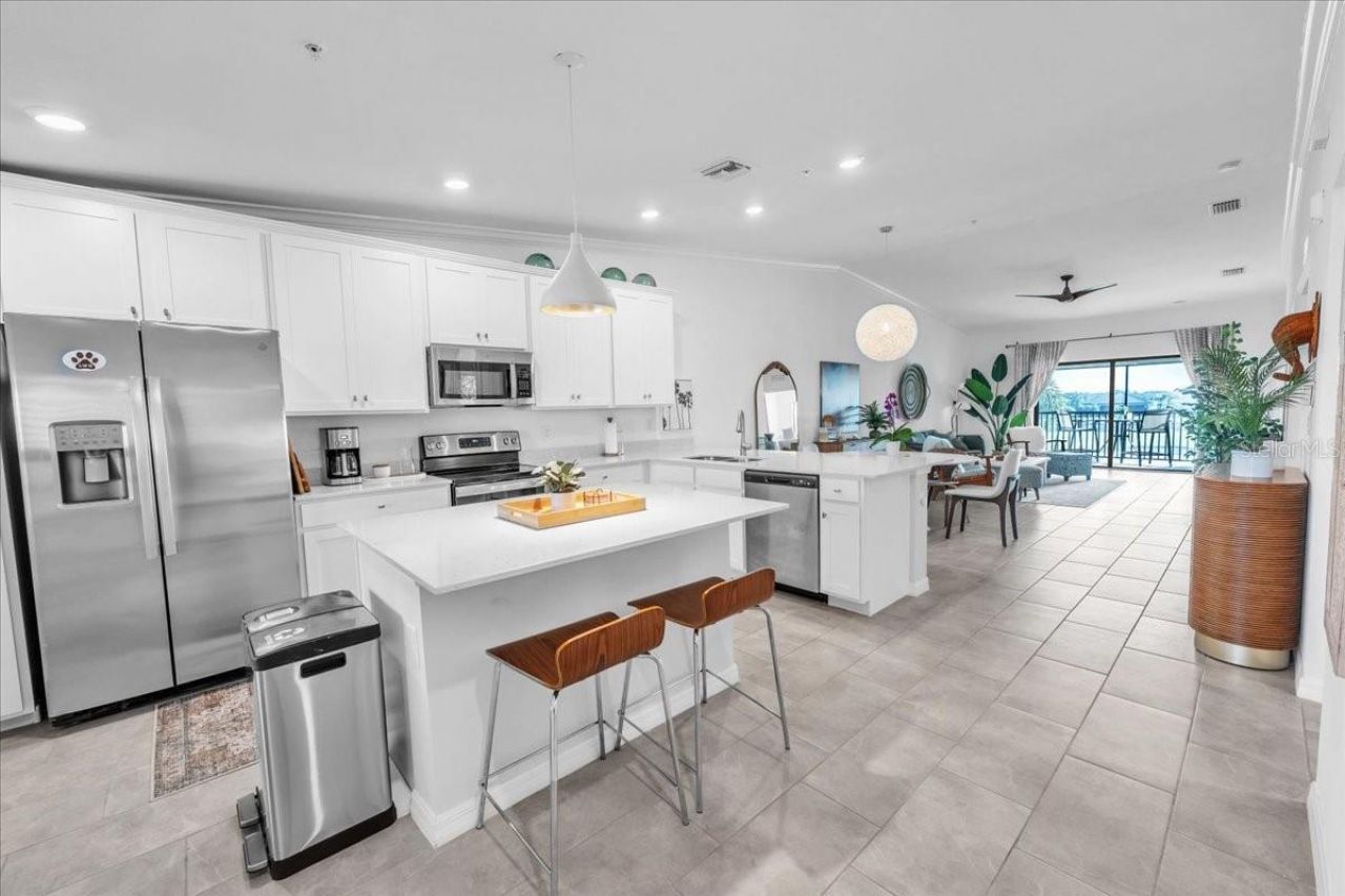 5711 Palmer Circle, Unit 206, Bradenton, FL 34211 Photo