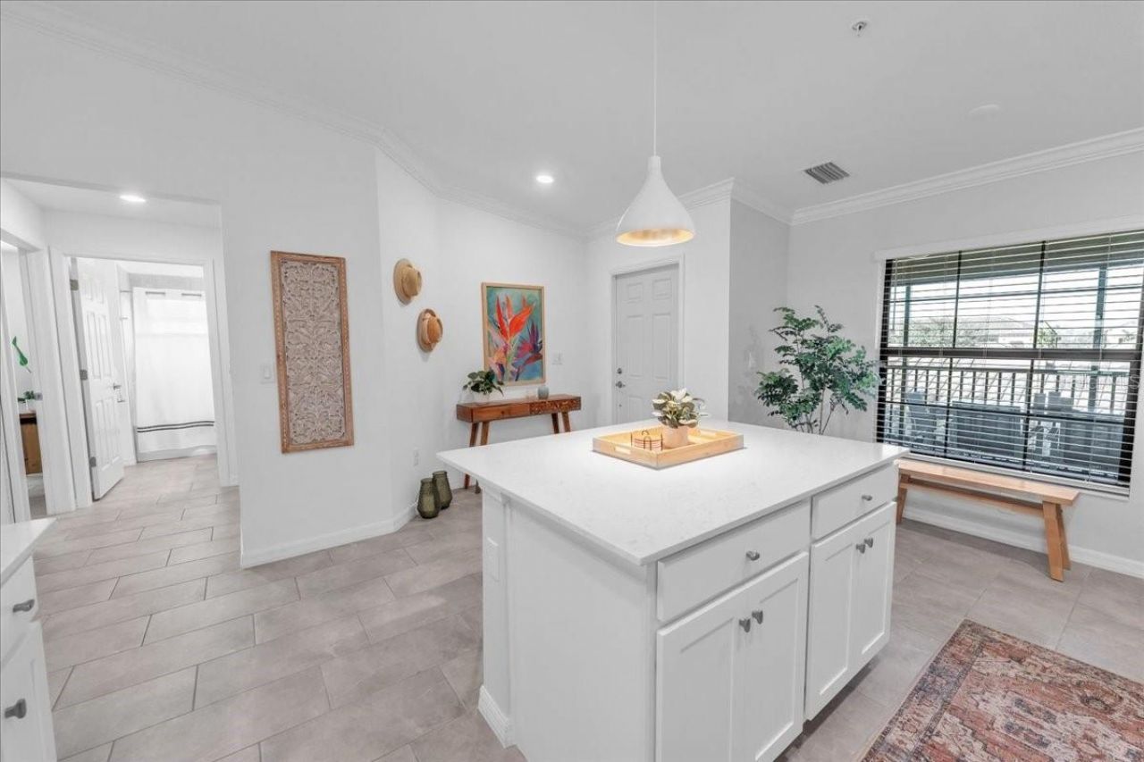 5711 Palmer Circle, Unit 206, Bradenton, FL 34211 Photo