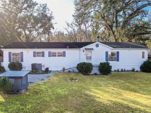 5028 CLEWIS AVENUE, TAMPA, FL 33610