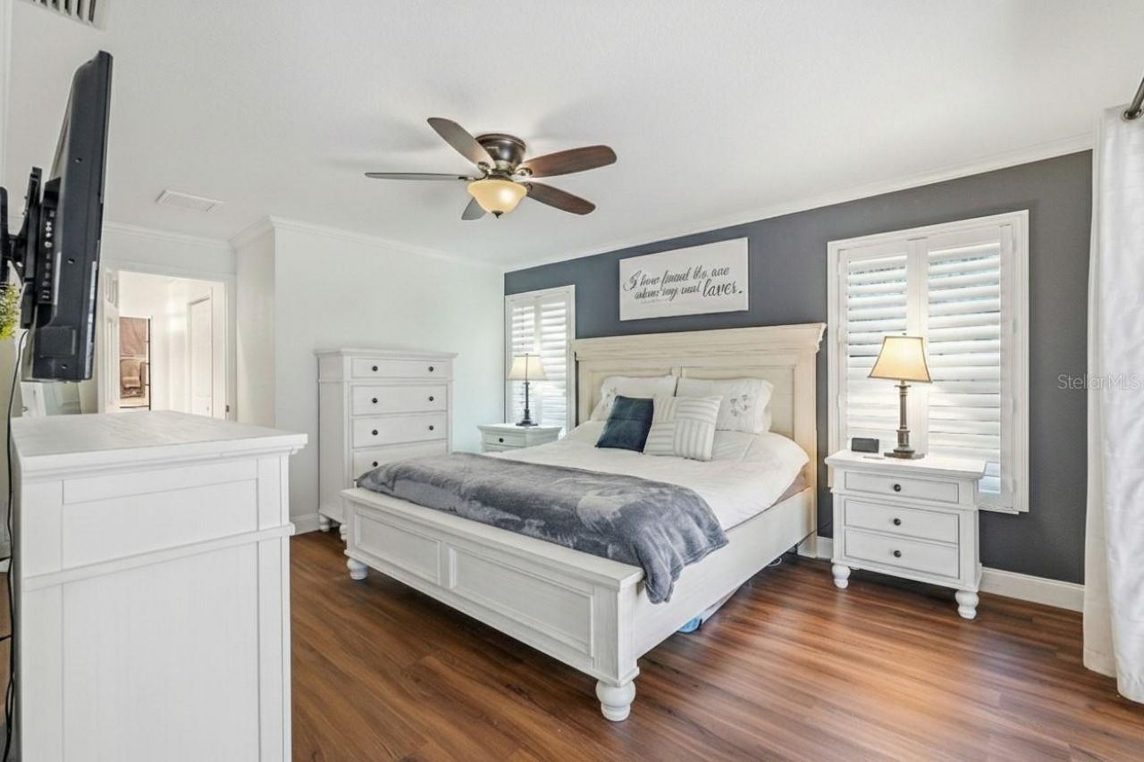 10099 Linden Place Drive, Seminole, FL 33776 Photo